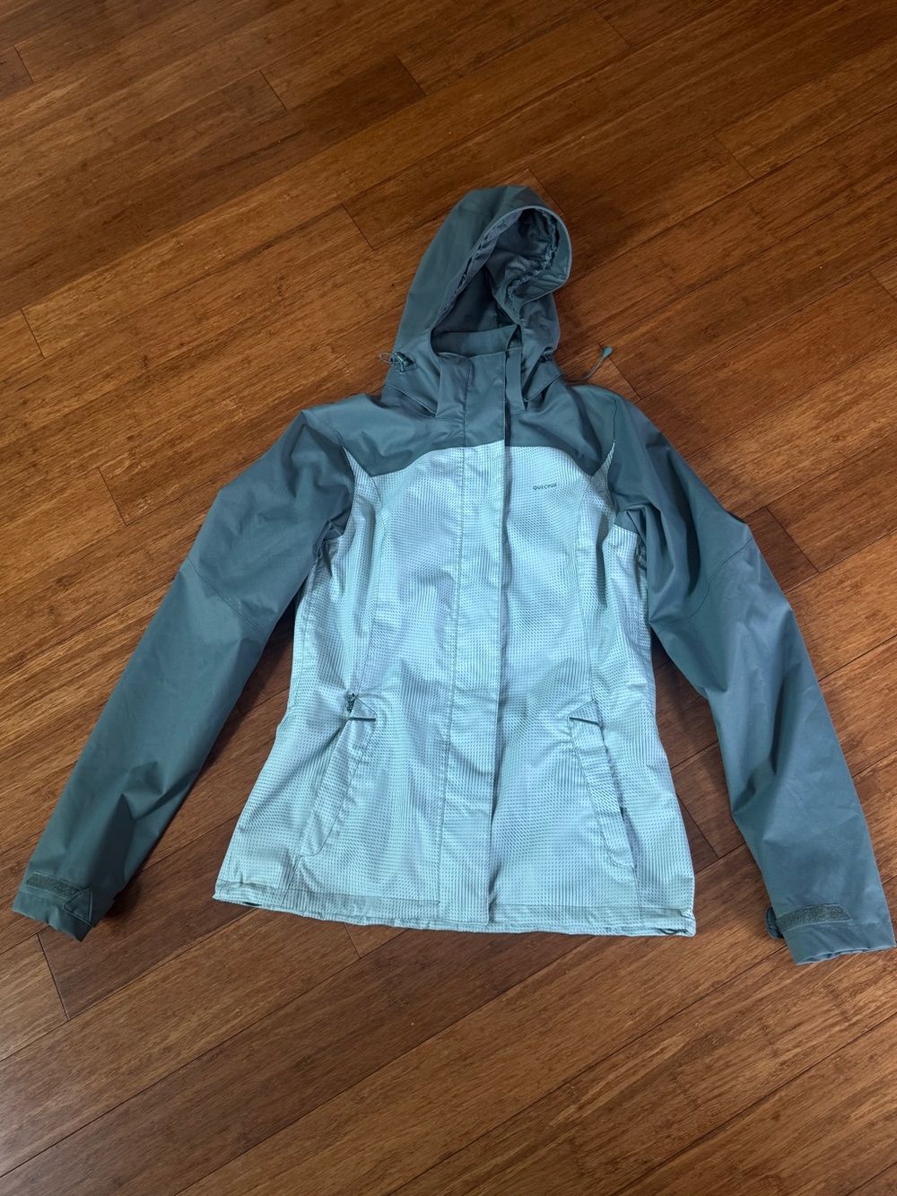 Quechua waterproof hiking jacket XS